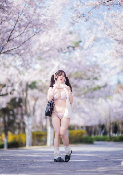www依依COm_4K迅雷电影在线